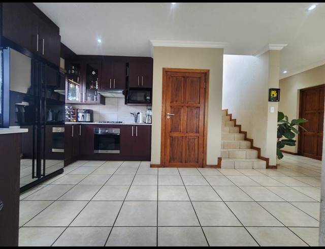 3 BEDROOM TOWNHOUSE FOR SALE IN RANDHART
